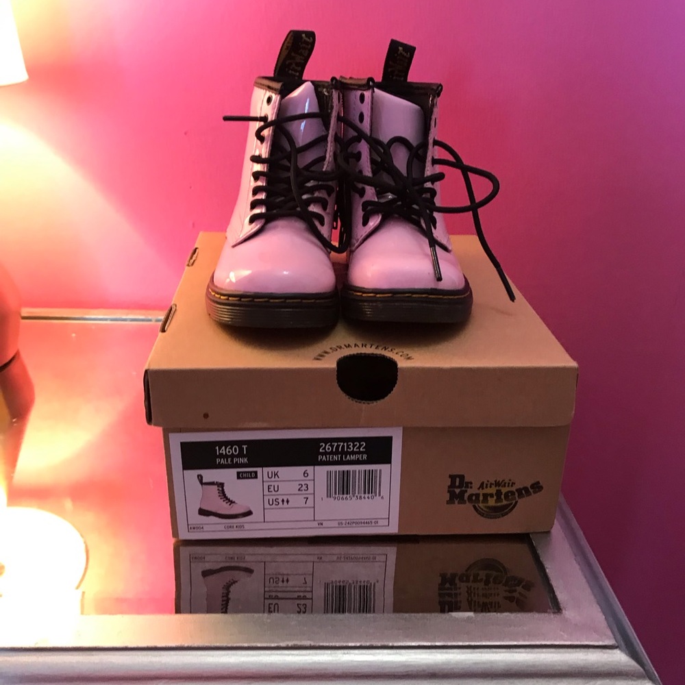 Dr. Martens Lamper Boot - Toddler  - Pale Pink